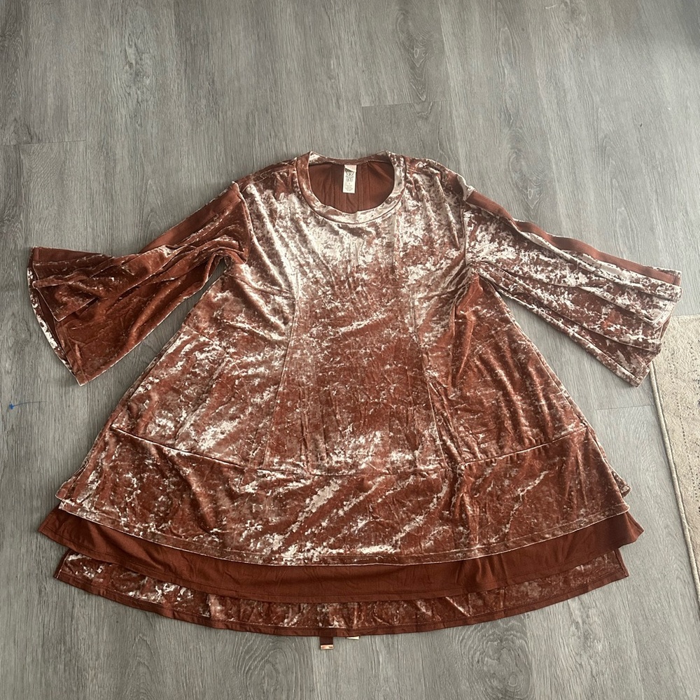 Velvet Bell Sleeve Dress in Bronze